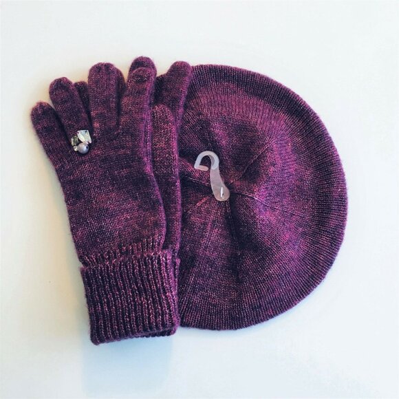 Women's Knitted Wool Beret Hat and Gloves Set - Picture 1 of 5